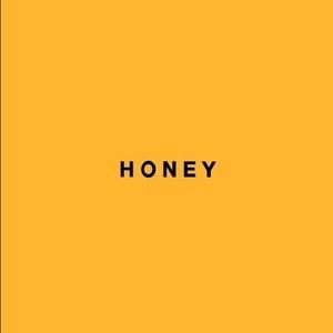 Meet your Posher, Taria